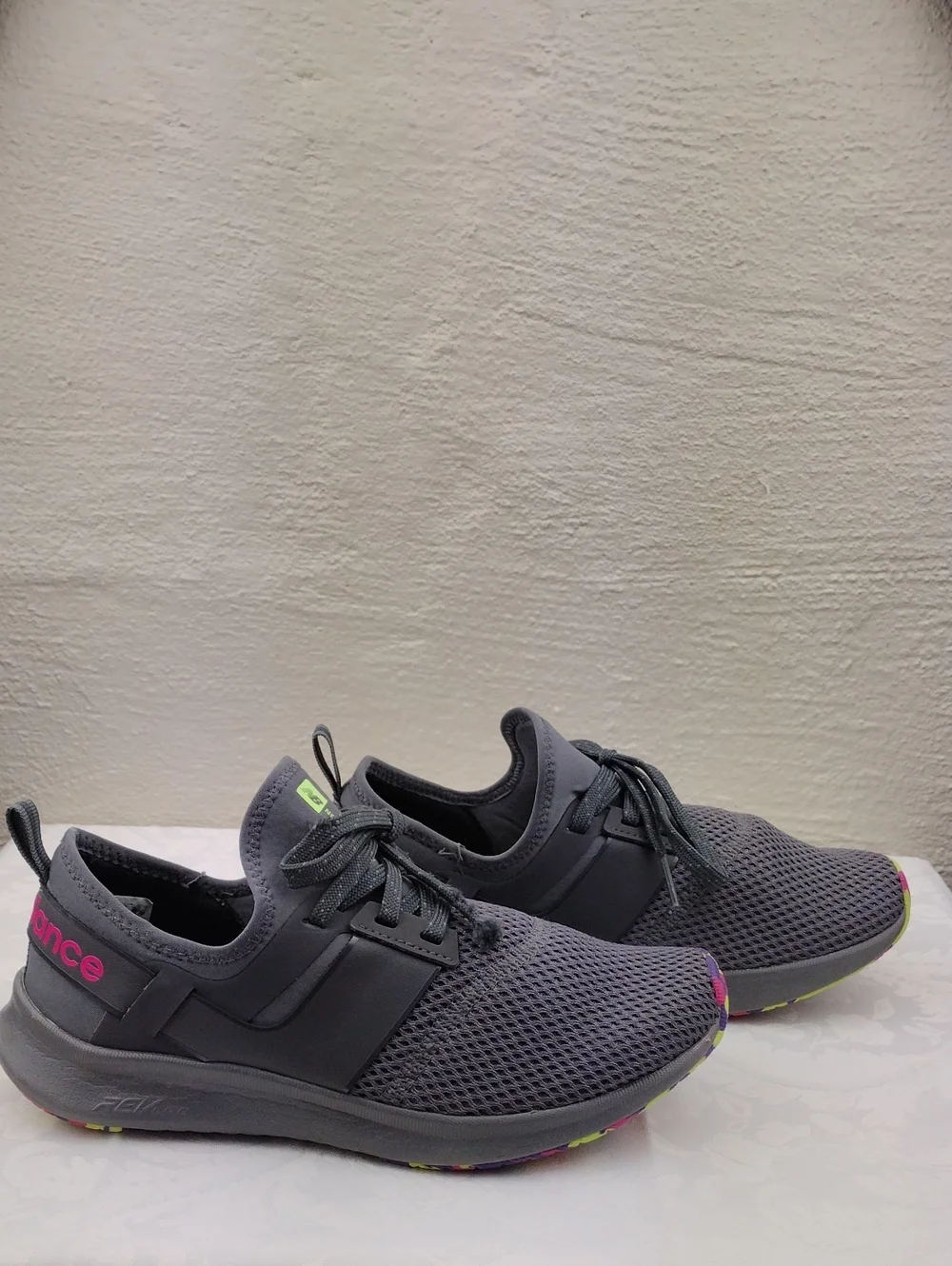 New Balance Nergize Sport Castle Rock Pink Round Toe Mesh Lace Up Athletic Shoe